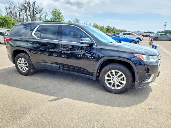 2018 CHEVROLET TRAVERSE LT