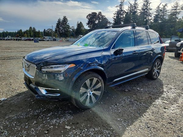 2025 VOLVO XC90