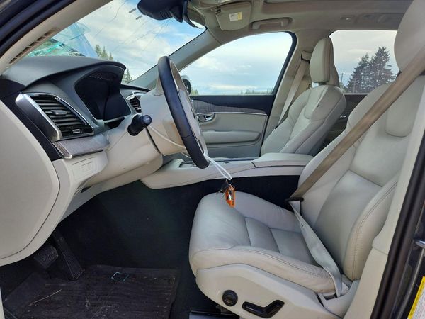 2025 VOLVO XC90