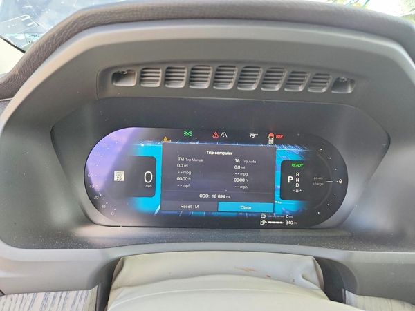 2025 VOLVO XC90