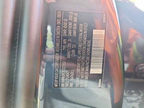 2025 VOLVO XC90
