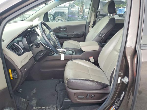 2017 KIA SEDONA