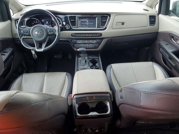 2017 KIA SEDONA