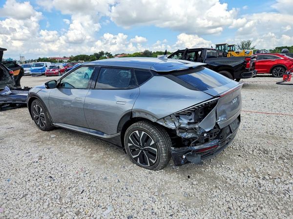 2022 KIA EV6
