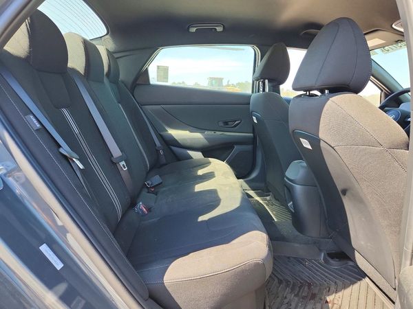 2025 HYUNDAI ELANTRA Blue, SEL Sport — PSRS