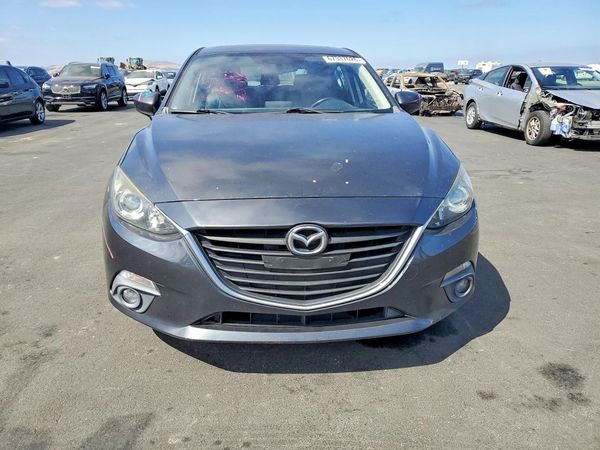 2016 MAZDA 3 SE