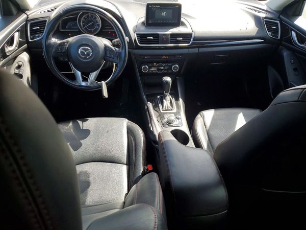 2016 MAZDA 3 SE