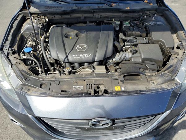 2016 MAZDA 3 SE