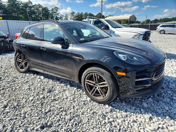 2019 PORSCHE MACAN