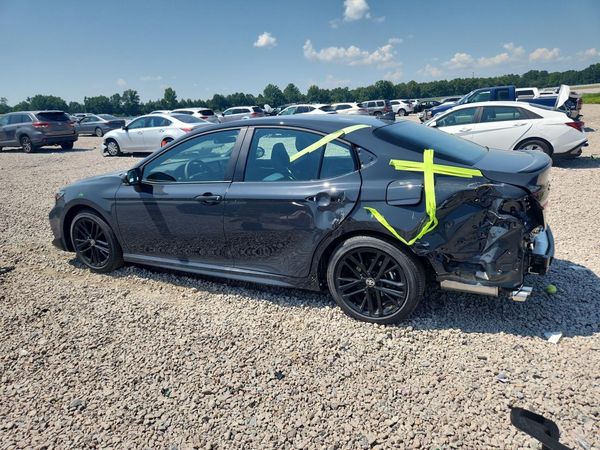 2026 TOYOTA CAMRY