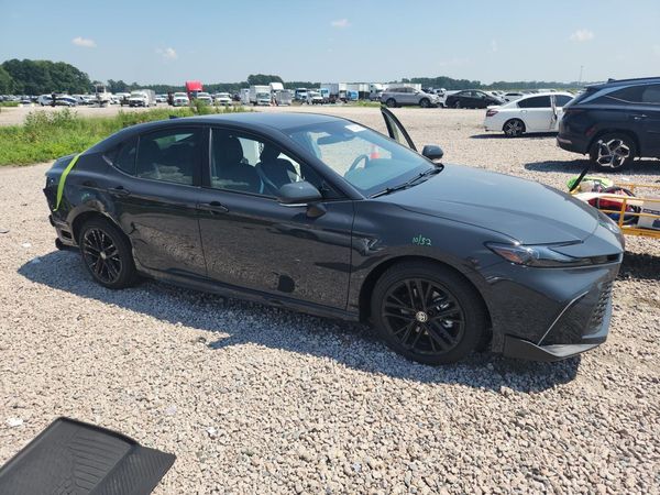 2026 TOYOTA CAMRY