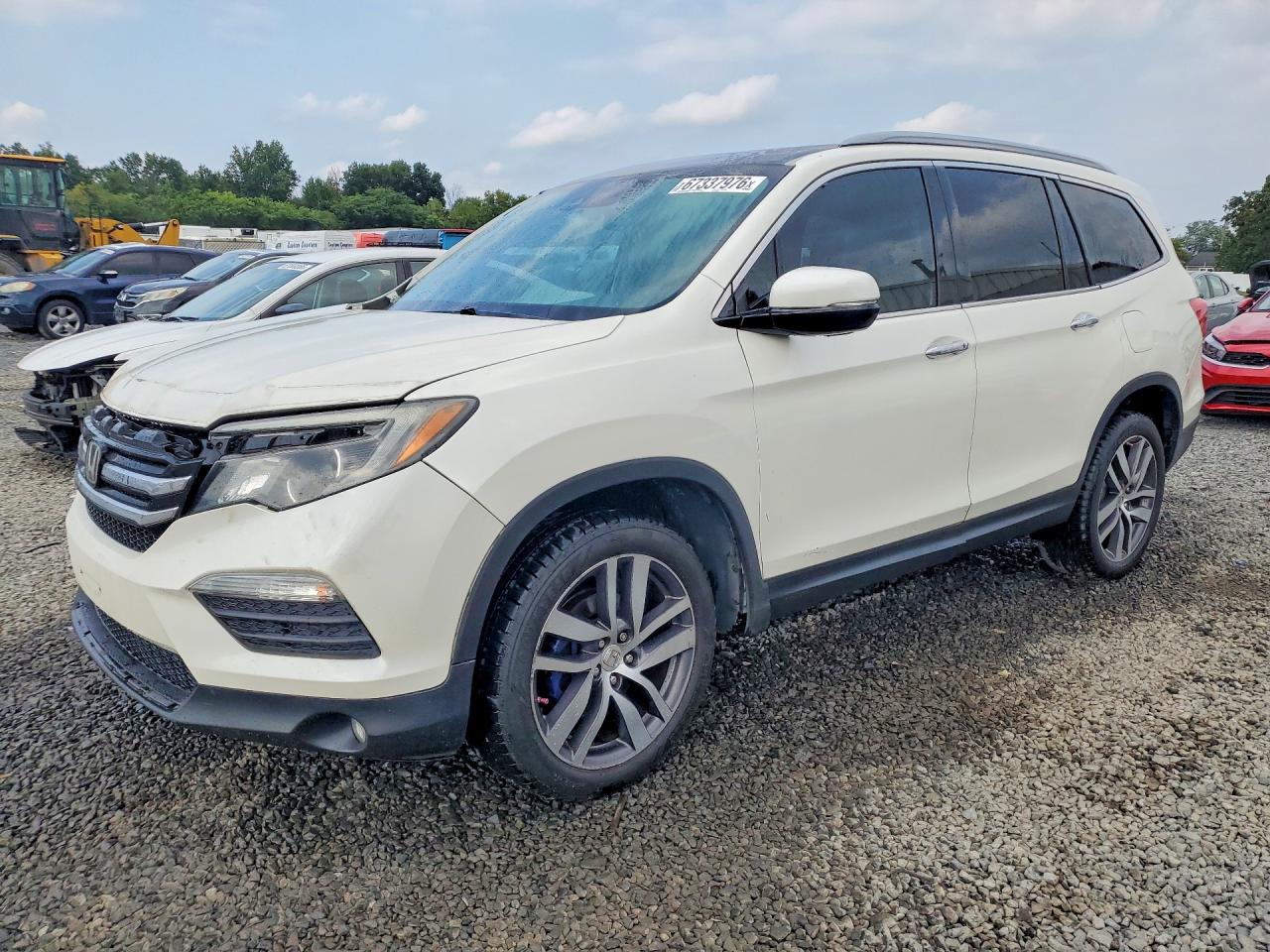 2017 HONDA PILOT Elite