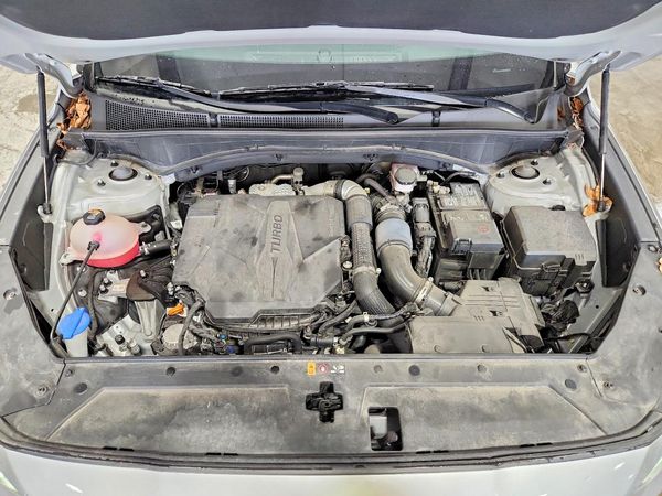 2023 HYUNDAI SANTA FE Limited — Engine bay