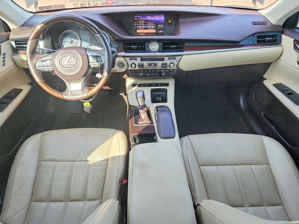 2018 LEXUS ES 350 — CKPT