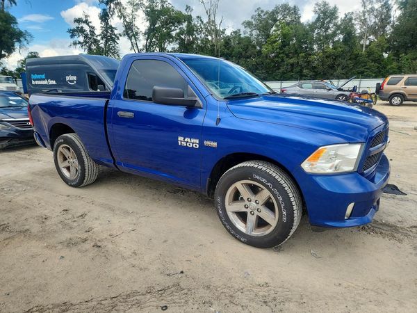 2016 RAM 1500 ST