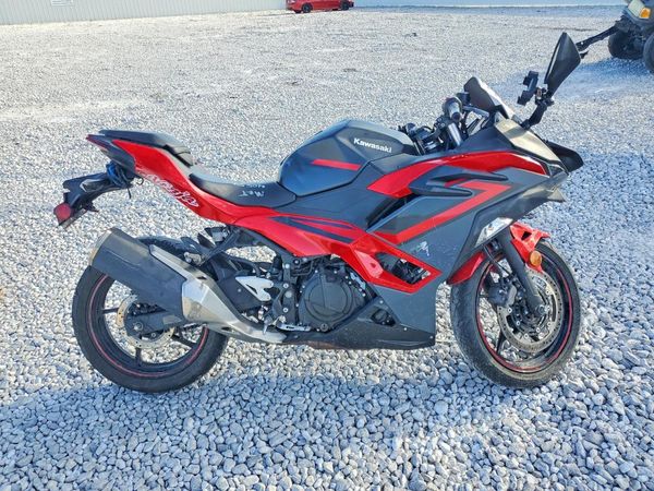 2025 KAWASAKI EX500