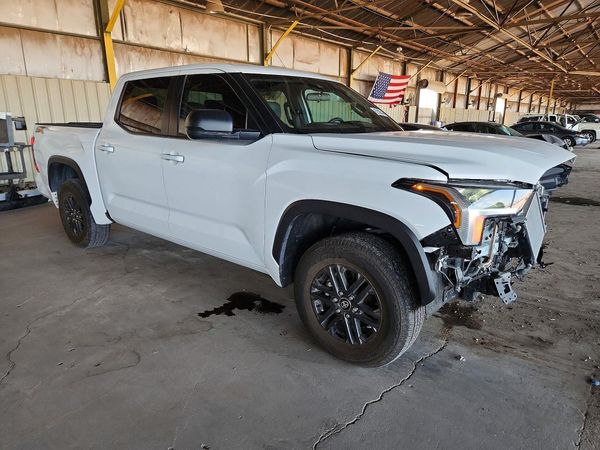 2025 TOYOTA TUNDRA