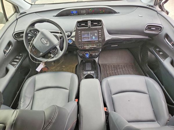 2022 TOYOTA PRIUS
