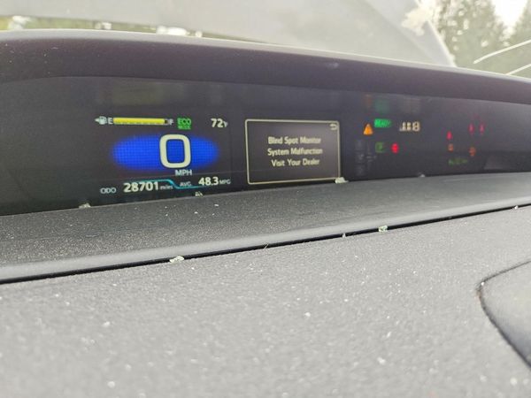 2022 TOYOTA PRIUS