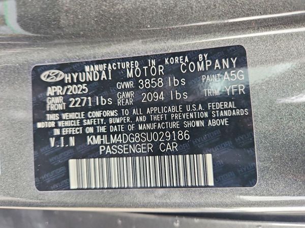 2025 HYUNDAI ELANTRA SEL Sport