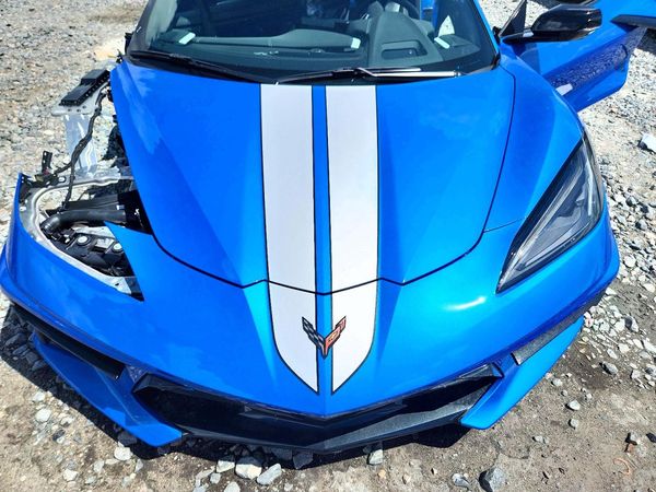 2024 CHEVROLET CORVETTE Preferred  2LT — Engine bay