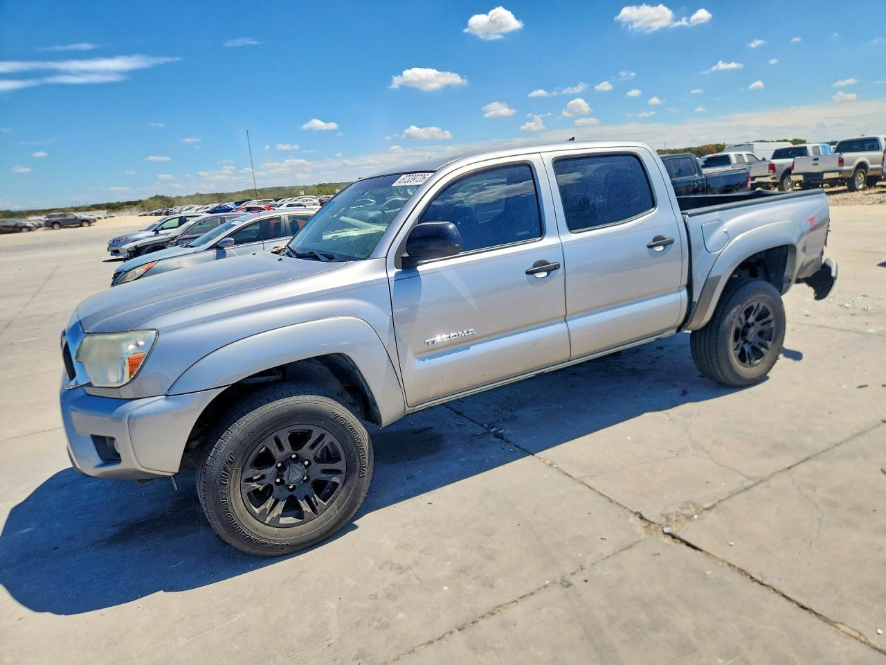 2015 TOYOTA TACOMA