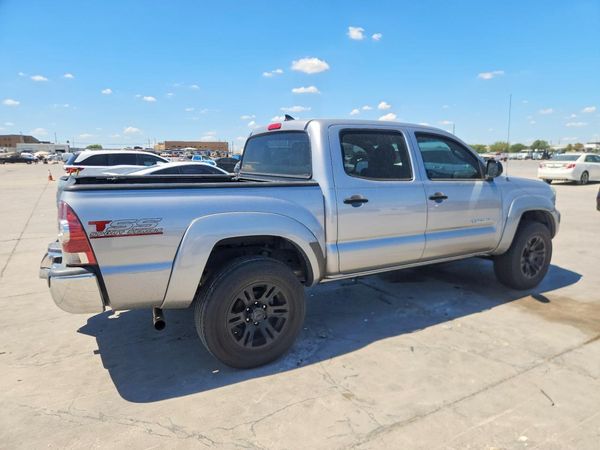 2015 TOYOTA TACOMA