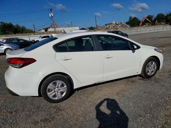 2018 KIA FORTE LX Base