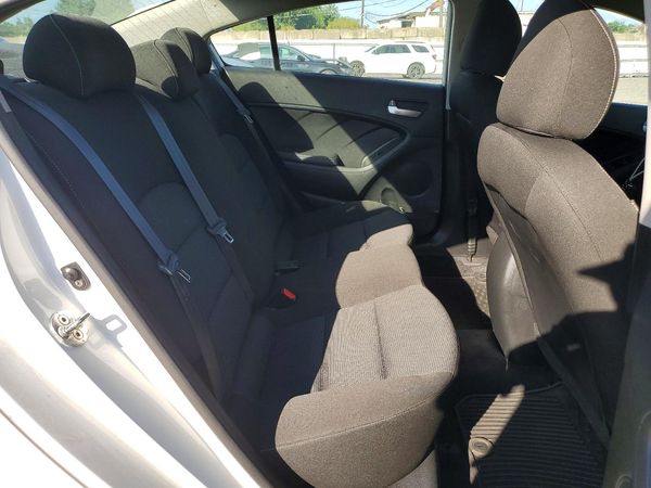 2018 KIA FORTE LX Base