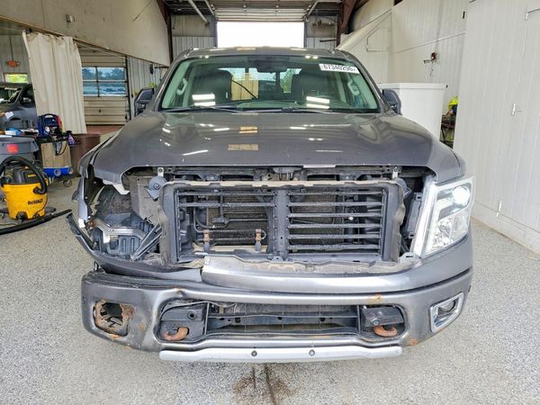 2018 NISSAN TITAN