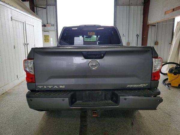 2018 NISSAN TITAN