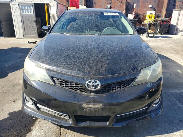 2012 TOYOTA CAMRY