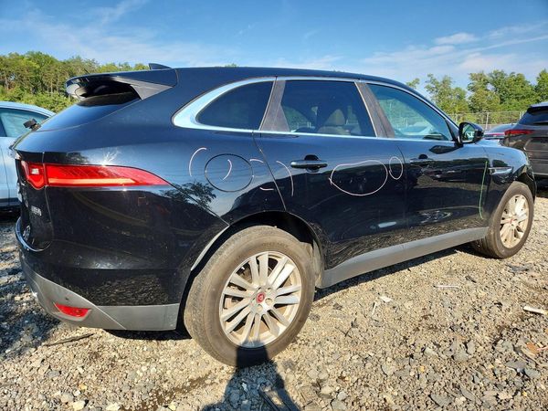 2017 JAGUAR F-PACE