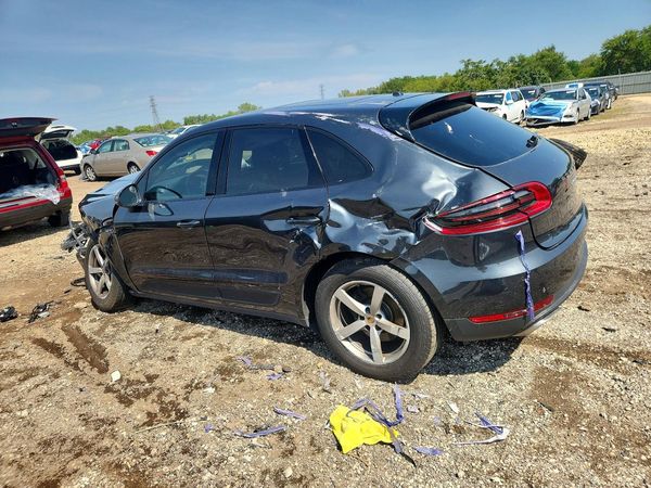 2017 PORSCHE MACAN