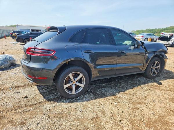 2017 PORSCHE MACAN