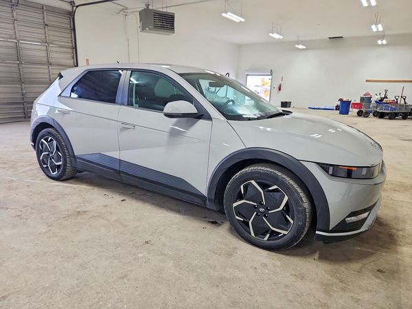 2024 HYUNDAI IONIQ SEL — Passenger 3/4