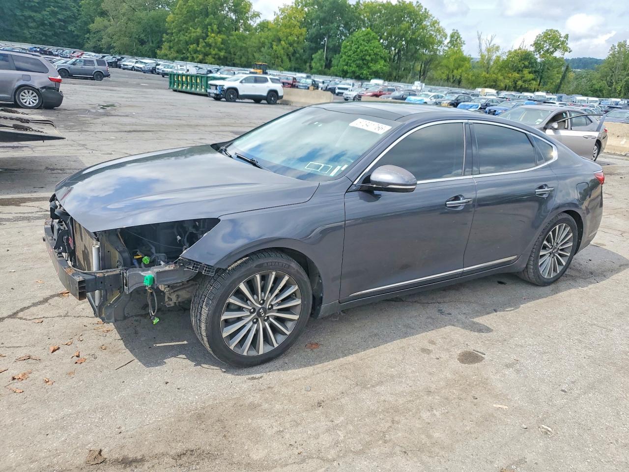2017 KIA CADENZA