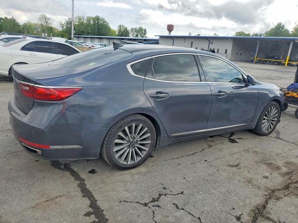 2017 KIA CADENZA
