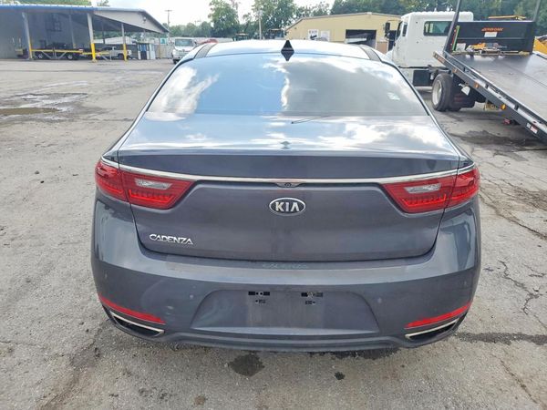 2017 KIA CADENZA