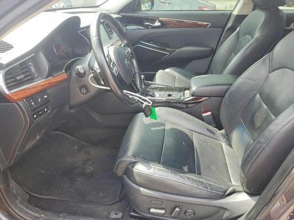 2017 KIA CADENZA