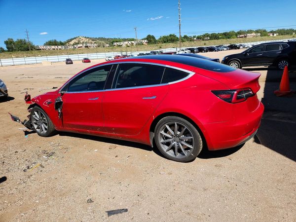 2018 TESLA MODEL 3