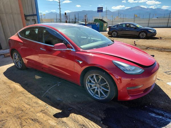 2018 TESLA MODEL 3