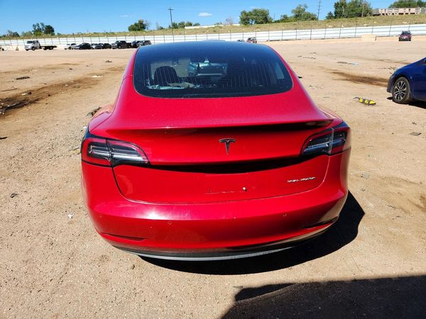 2018 TESLA MODEL 3