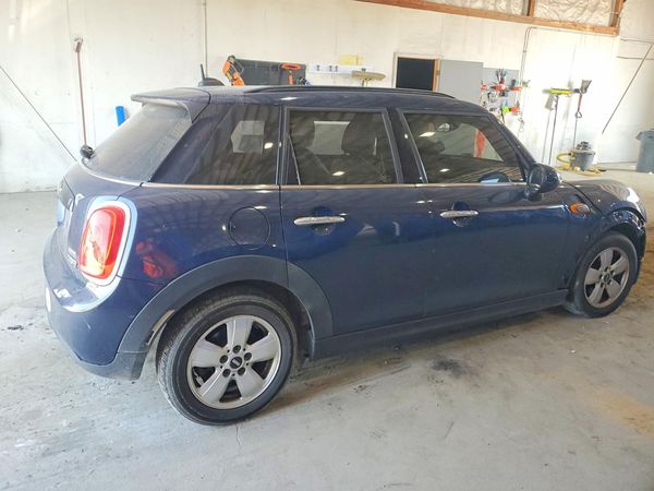 2017 MINI COOPER