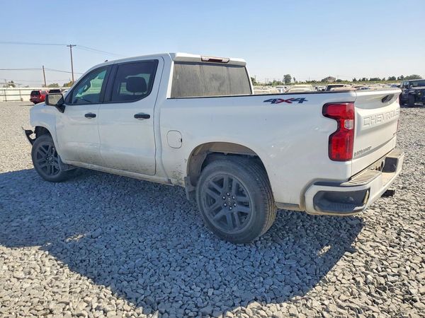 2023 CHEVROLET SILVERADO Custom