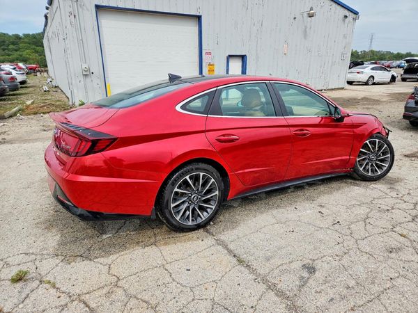 2022 HYUNDAI SONATA Limited — PSRA