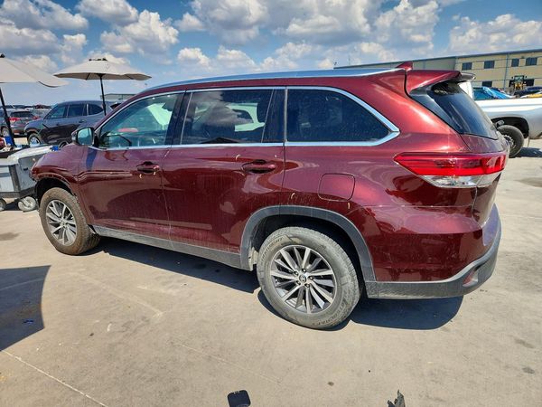 2019 TOYOTA HIGHLANDER SE/XLE