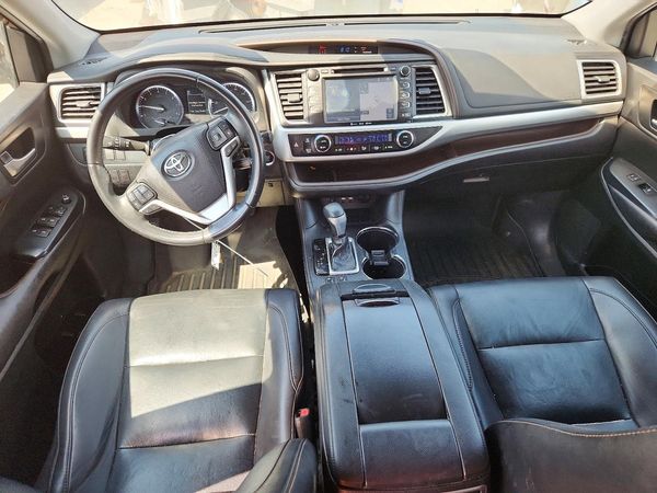 2019 TOYOTA HIGHLANDER SE/XLE