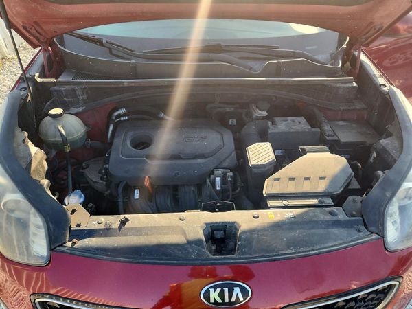 2017 KIA SPORTAGE EX — Engine bay