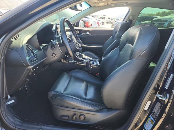 2018 KIA STINGER Premium